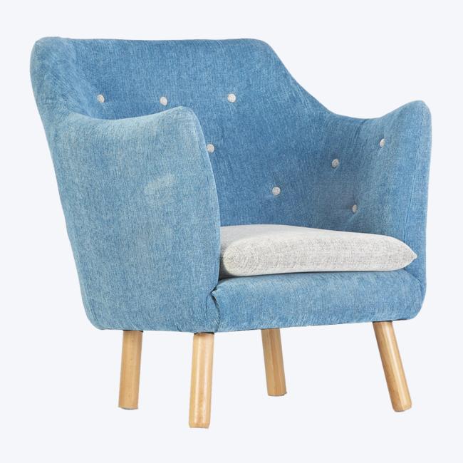 Designer lounge armchair wood feet single sofa GK88
