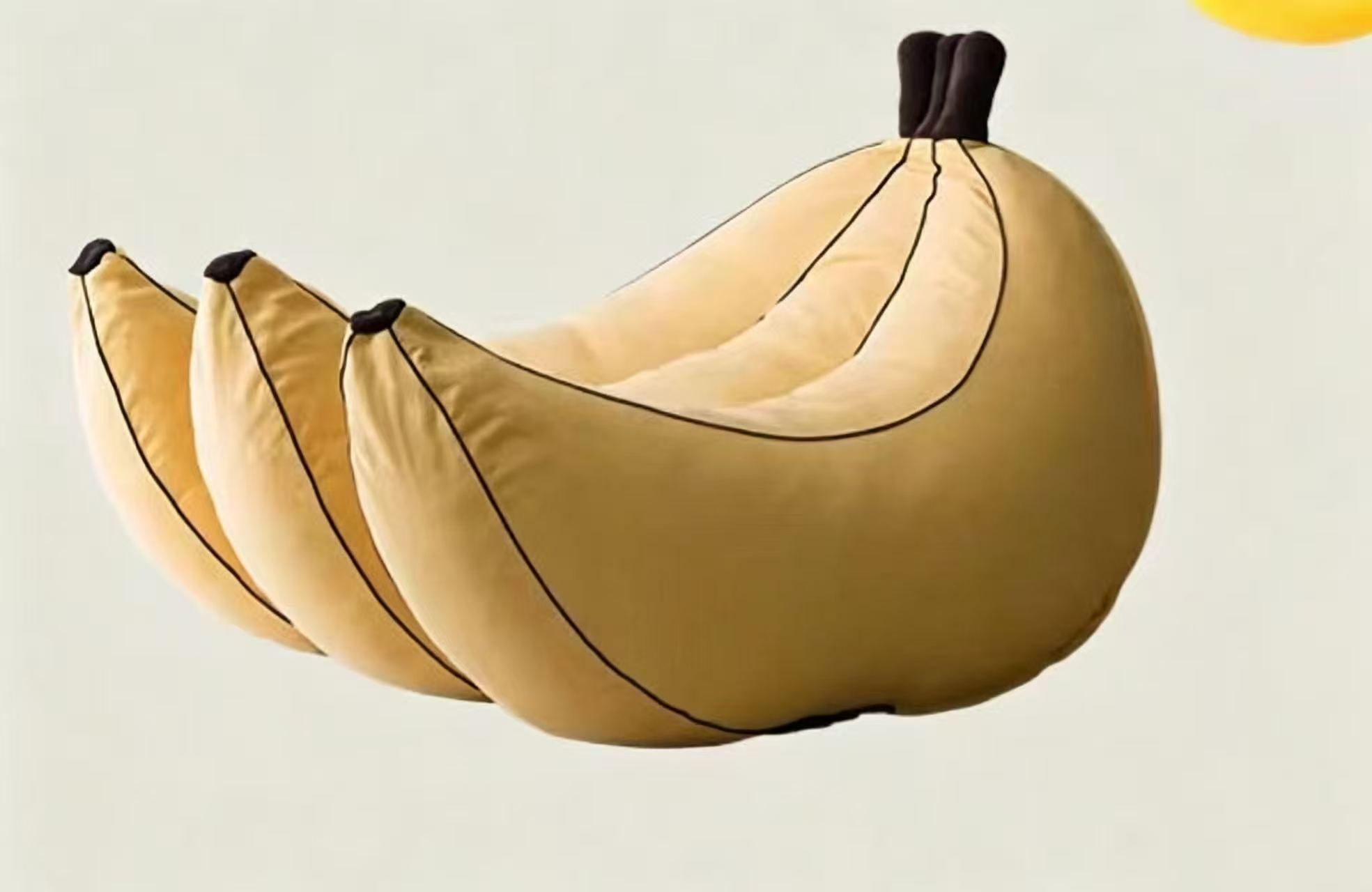 Detachable banana-shaped sofa